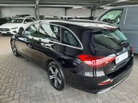 Gebraucht Mercedes C300e 197 PS (144 kW) 2024 Black metallic Kombi