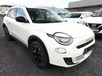 Neu Fiat 600 La Prima 101 PS (74 kW) 2026 Gelato weiß SUV