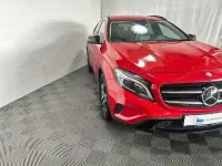 Gebraucht Mercedes GLA200 Urban 136 PS (100 kW) 2016 Rot SUV