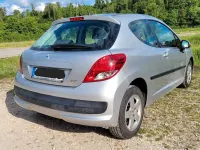 Gebraucht Peugeot 207 95 PS (69 kW) 2010 Silber Limousine