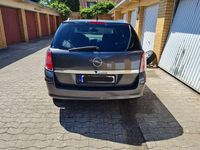 Gebraucht Opel Astra Innovation 116 PS (85 kW) 2010 Kombi