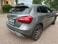 Usata Mercedes GLA200 156 CV (114 kW) 2018 Grigio SUV