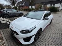 Gebraucht Kia ProCeed GT 204 PS (150 kW) 2023 Weiß Kombi
