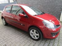 Gebraucht Renault Clio III Dynamique 88 PS (64 kW) 2006 Rot metallic Limousine