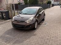 Second-hand Kia Rio 90 CP (66 kW) 2011 Maro Hatchback