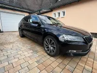 Gebraucht Skoda Superb LAURIN & KLEMENT 190 PS (139 kW) 2017 Schwarz Kombi