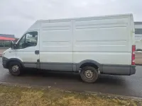 Second-hand Iveco Daily 126 CP (92 kW) 2012 Alb Monovolum