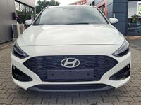 Neu Hyundai i30 140 PS (102 kW) 2025 Atlas weiß Limousine