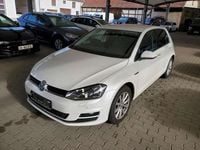 Gebraucht VW Golf VII LOUNGE 86 PS (63 kW) 2015 Oryxweiß perlmutteffekt (metallic) Kleinwagen