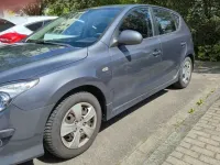 Usado Hyundai i30 Classic 109 CV (80 kW) 2011 Plateado Familiar