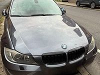 Gebraucht BMW 320 177 PS (130 kW) 2008 Grau Limousine