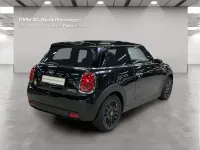 Gebraucht Mini Cooper SE 135 kW (184 PS) 2023 Schwarz Kleinwagen