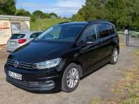 Gebraucht VW Touran Comfortline 150 PS (110 kW) 2018 Schwarz Van / Kleinbus