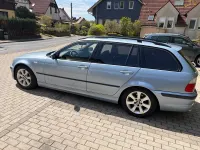 Gebraucht BMW 325 Basis 192 PS (141 kW) 2005 Blau Kombi