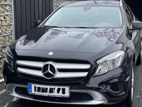 Gebraucht Mercedes GLA200 Urban 156 PS (114 kW) 2016 Schwarz SUV