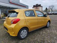 Neu Mitsubishi Space Star Select 71 PS (52 kW) 2025 Amarena rot Limousine