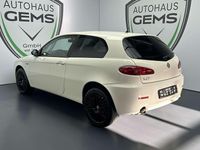 Second-hand Alfa Romeo 147 Impression 105 CP (77 kW) 2007 Alb Hatchback