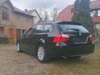 Gebraucht BMW 320 163 PS (119 kW) 2007 Schwarz Kombi