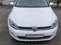 Gebraucht VW Golf VII LOUNGE 150 PS (110 kW) 2015 Weiß Limousine