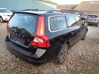 Gebraucht Volvo V70 Summum 179 PS (131 kW) 2012 Schwarz Kombi
