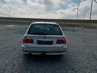Gebraucht BMW 525 163 PS (119 kW) 2001 Grau Kombi