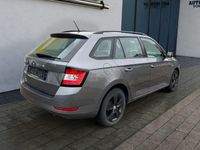 Gebraucht Skoda Fabia Ambition 95 PS (69 kW) 2022 Grau Kombi