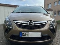 Gebraucht Opel Zafira Tourer Innovation 131 PS (96 kW) 2014 Gold Van / Kleinbus