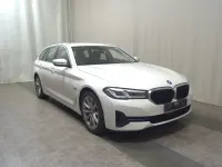 Gebraucht BMW 530e Sport Line 292 PS (214 kW) 2023 Hvid Kombi