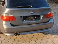 Gebraucht BMW 525 197 PS (144 kW) 2007 Grau Kombi