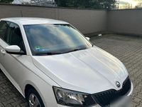 Gebraucht Skoda Fabia 110 PS (80 kW) 2015 Weiß Limousine
