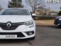 Gebraucht Renault Mégane IV Intens 132 PS (97 kW) 2018 Arktisweiß Kleinwagen
