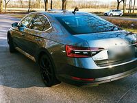 Gebraucht Skoda Superb Ambition 150 PS (110 kW) 2020 Grau Limousine