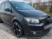 Gebraucht VW Touran 140 PS (102 kW) 2013 Schwarz Van / Kleinbus