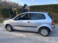 Gebraucht VW Polo 60 PS (44 kW) 2003 Silber Kleinwagen