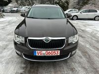Gebraucht Skoda Superb Ambition 140 PS (102 kW) 2013 Braun Kombi
