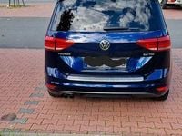 Gebraucht VW Touran Sound 150 PS (110 kW) 2017 Blau Van / Kleinbus