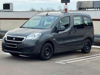 Gebraucht Peugeot TePee Active 99 PS (72 kW) 2016 Grau Kombi