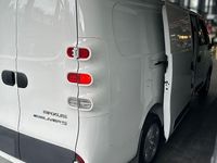 Neu Maxus eDeliver 5 119 kW (163 PS) 2025 Weiß Van