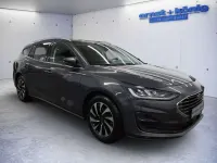 Gebraucht Ford Focus Titanium 116 PS (85 kW) 2025 Grau Limousine