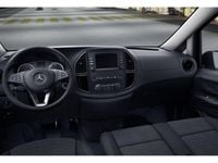 Gebraucht Mercedes e-Vito 85 kW (116 PS) 2023 Silber Van / Kleinbus