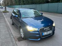 Gebraucht Audi A1 105 PS (77 kW) 2011 Blau Kleinwagen