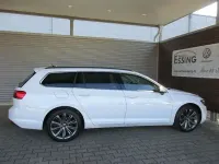Gebraucht VW Passat Business 150 PS (110 kW) 2022 Gletscherweiß metallic Kombi