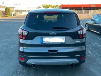 Gebraucht Ford Kuga Titanium 182 PS (133 kW) 2017 Grau SUV