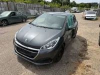 Gebraucht Peugeot 208 Active 99 PS (72 kW) 2016 Grau Kleinwagen