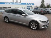 gebraucht VW Passat Passat VariantElegance+STH+AHK+MATRIX+TEILLLEDER+17"