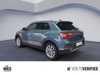 Gebraucht VW T-Roc Style 150 PS (110 kW) 2024 Blau SUV