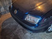 Second-hand VW Bora Basis 101 CP (74 kW) 2000 Albastru Berlinǎ