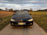 Gebraucht BMW 318 143 PS (105 kW) 2013 Schwarz Limousine