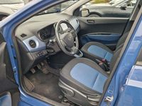 Gebraucht Hyundai i10 Trend 67 PS (49 kW) 2018 Blau Kleinwagen