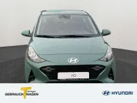 Gebraucht Hyundai i10 Trend 79 PS (58 kW) 2025 Grün Kleinwagen